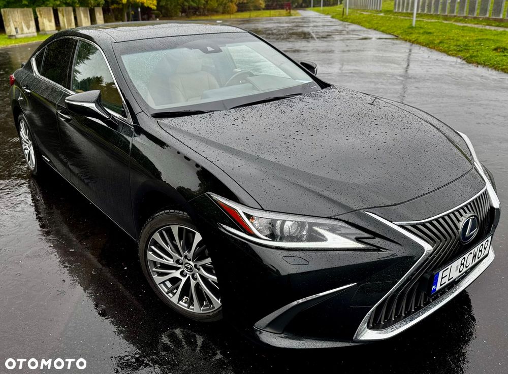 Lexus ES 300h Business Edition - 12