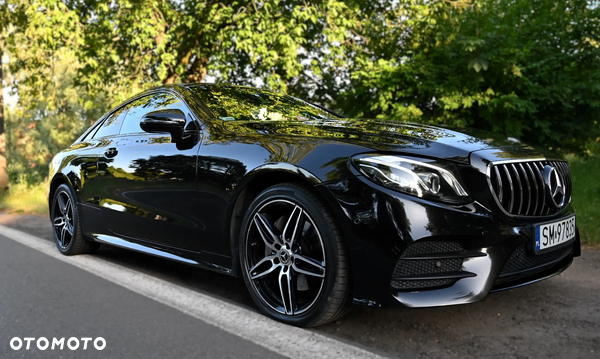 Mercedes-Benz Klasa E 220 d Coupe 4-Matic 9G-TRONIC