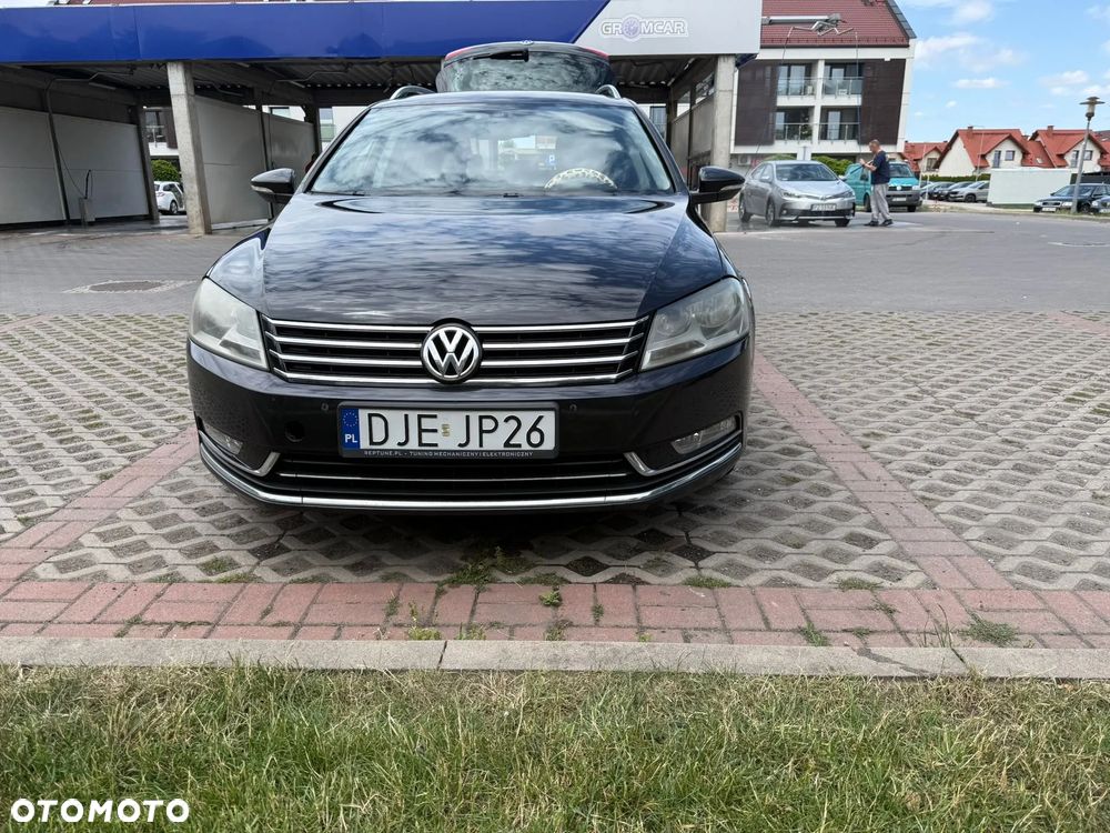 Volkswagen Passat 2.0 TDI Highline DSG - 2