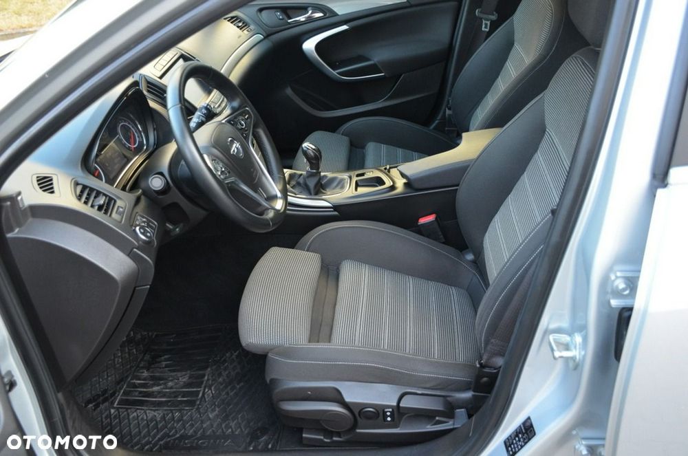 Opel Insignia - 22