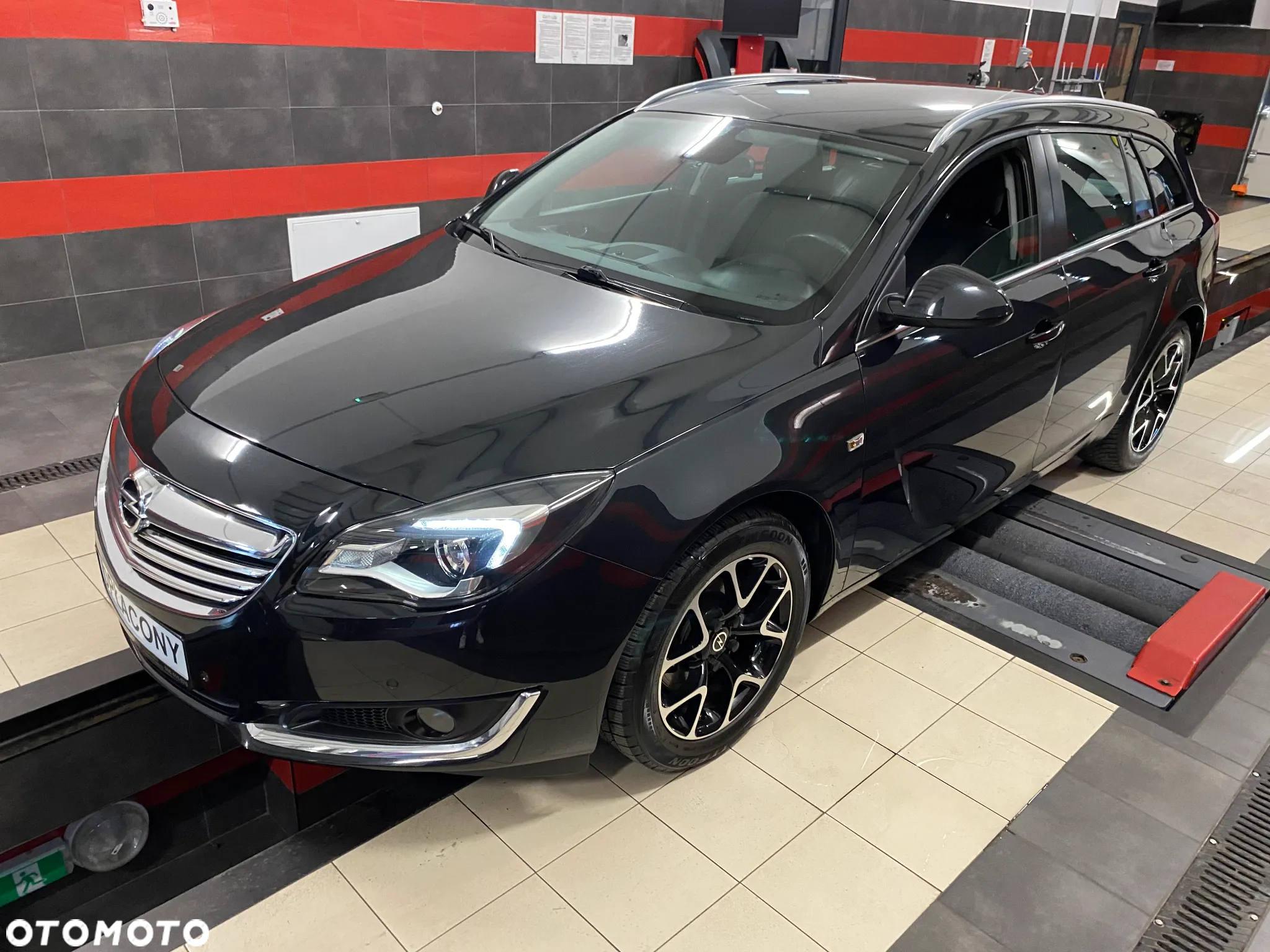 Opel Insignia 1.6 T Cosmo S&S - 6