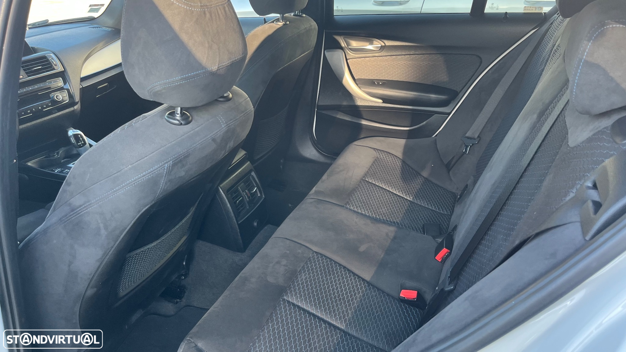 BMW 116 d Pack M Auto - 13