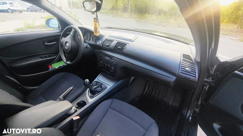 BMW Seria 1 118i - 6