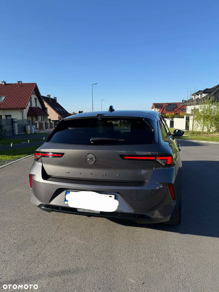 Opel Astra 1.2 T Elegance S&S - 12