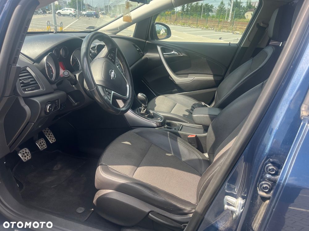 Opel Astra 1.4 Turbo Cosmo - 18