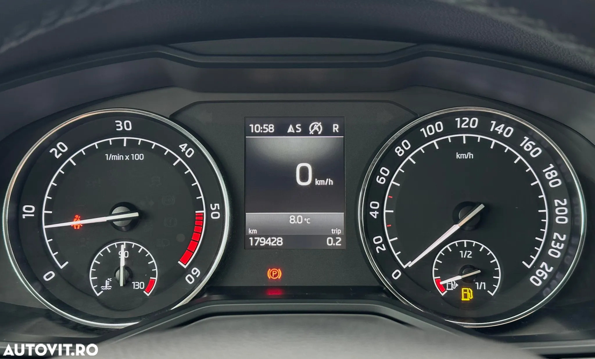 Skoda Superb 1.6 TDI DSG Ambition - 9