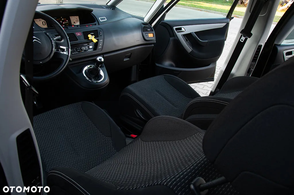 Citroën C4 Picasso 1.6 HDi FAP Exclusive - 23