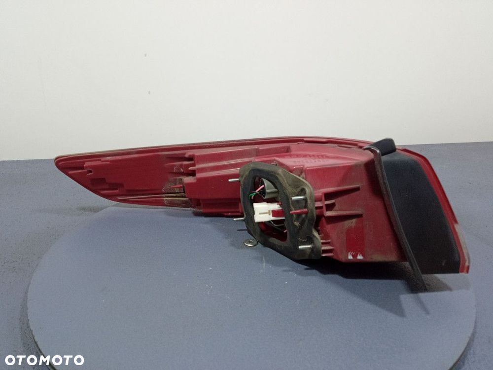 KIA OPTIMA IV JF SEDAN 15- LAMPA TYŁ PRAWA ZEWNĘTRZNA EU 92402-D4 - 4