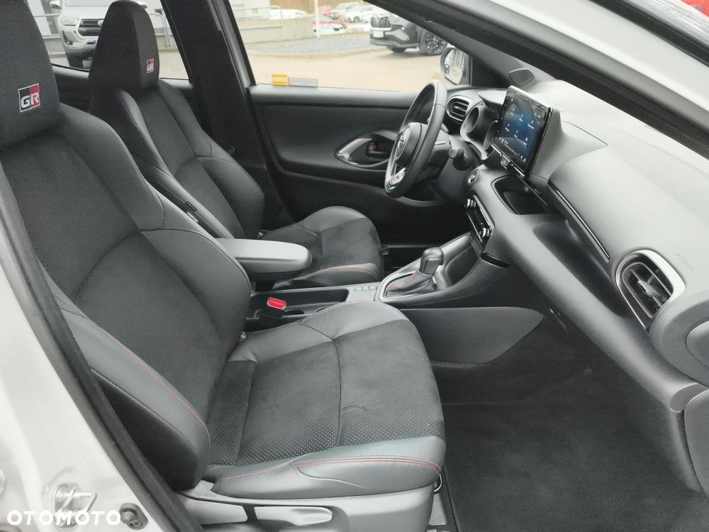 Toyota Yaris - 9