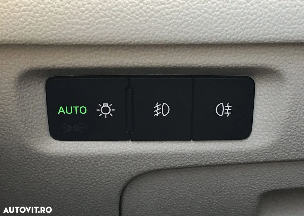 Skoda Octavia 1.5 TSI DSG MHEV Style - 24