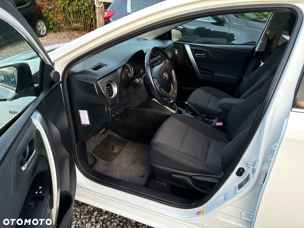 Toyota Auris - 8
