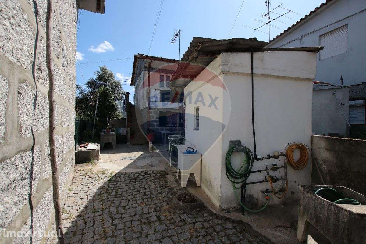 Moradia T4 para venda - Grande imagem: 2/3