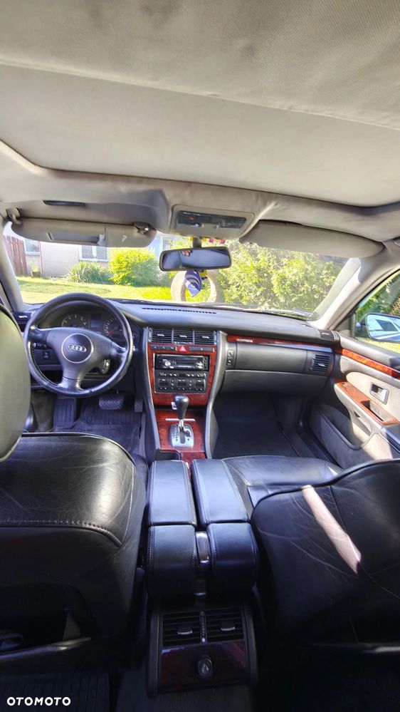 Audi A8 3.7 Quattro Tiptronic - 3