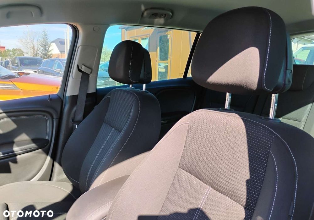 Opel Zafira - 9