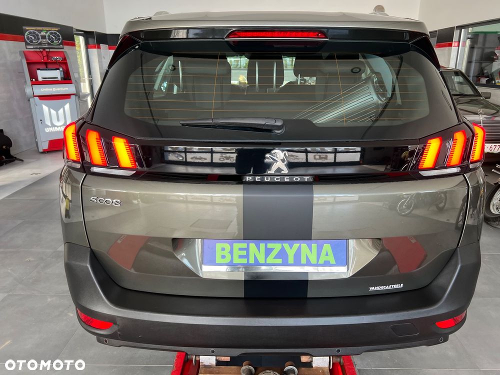 Peugeot 5008 PureTech 130 Stop & Start Allure Business-Paket - 22