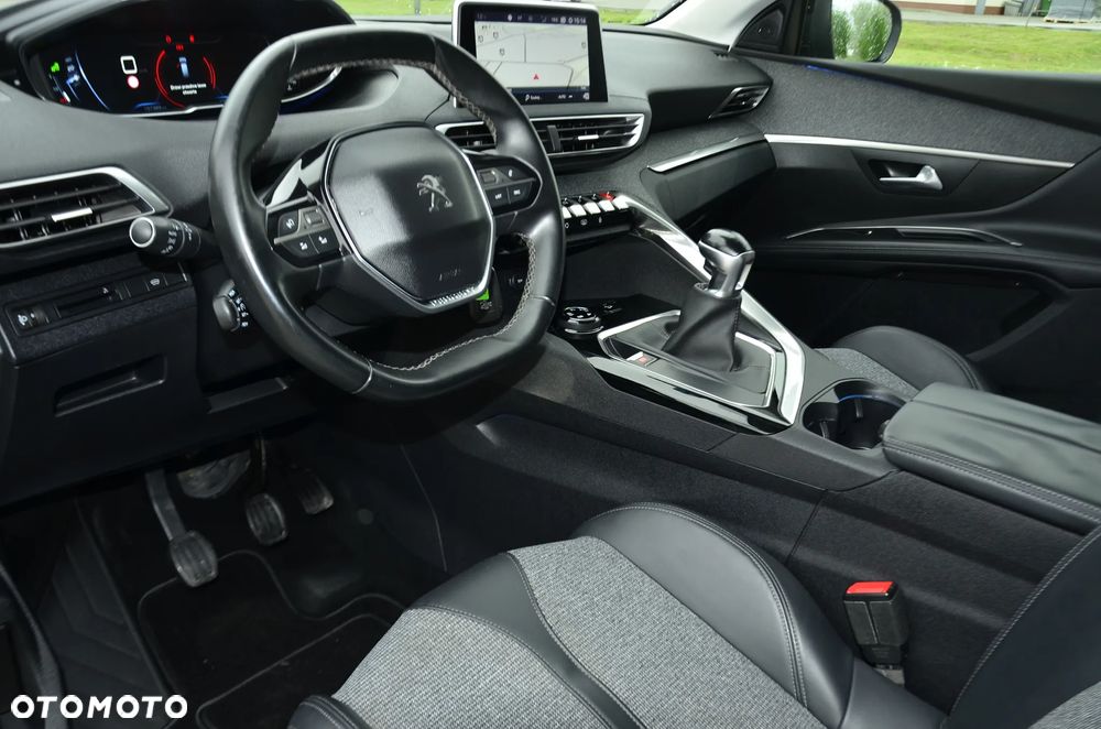 Peugeot 5008 BlueHDi 150 Allure - 17