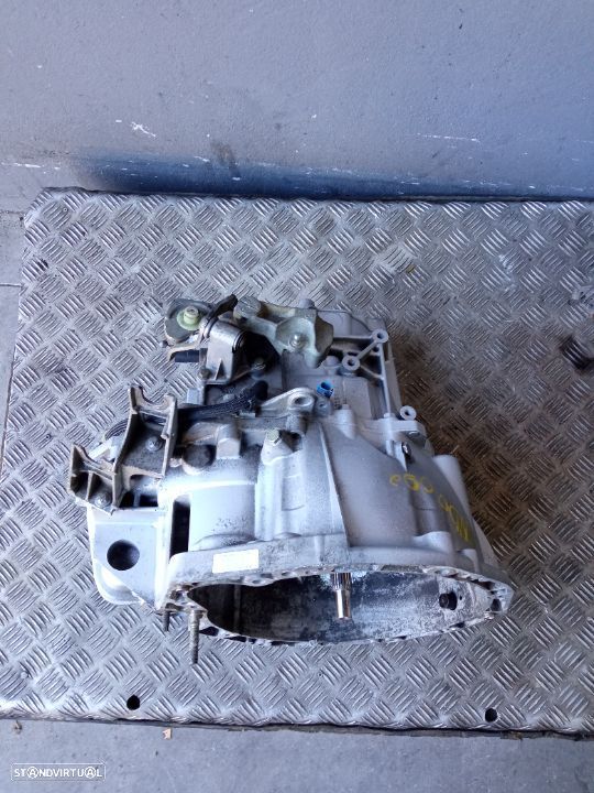 Caixa de 6 velocidades Renault Scenic II 1.9Dci 03-2006 ref: NDO 002 - 11