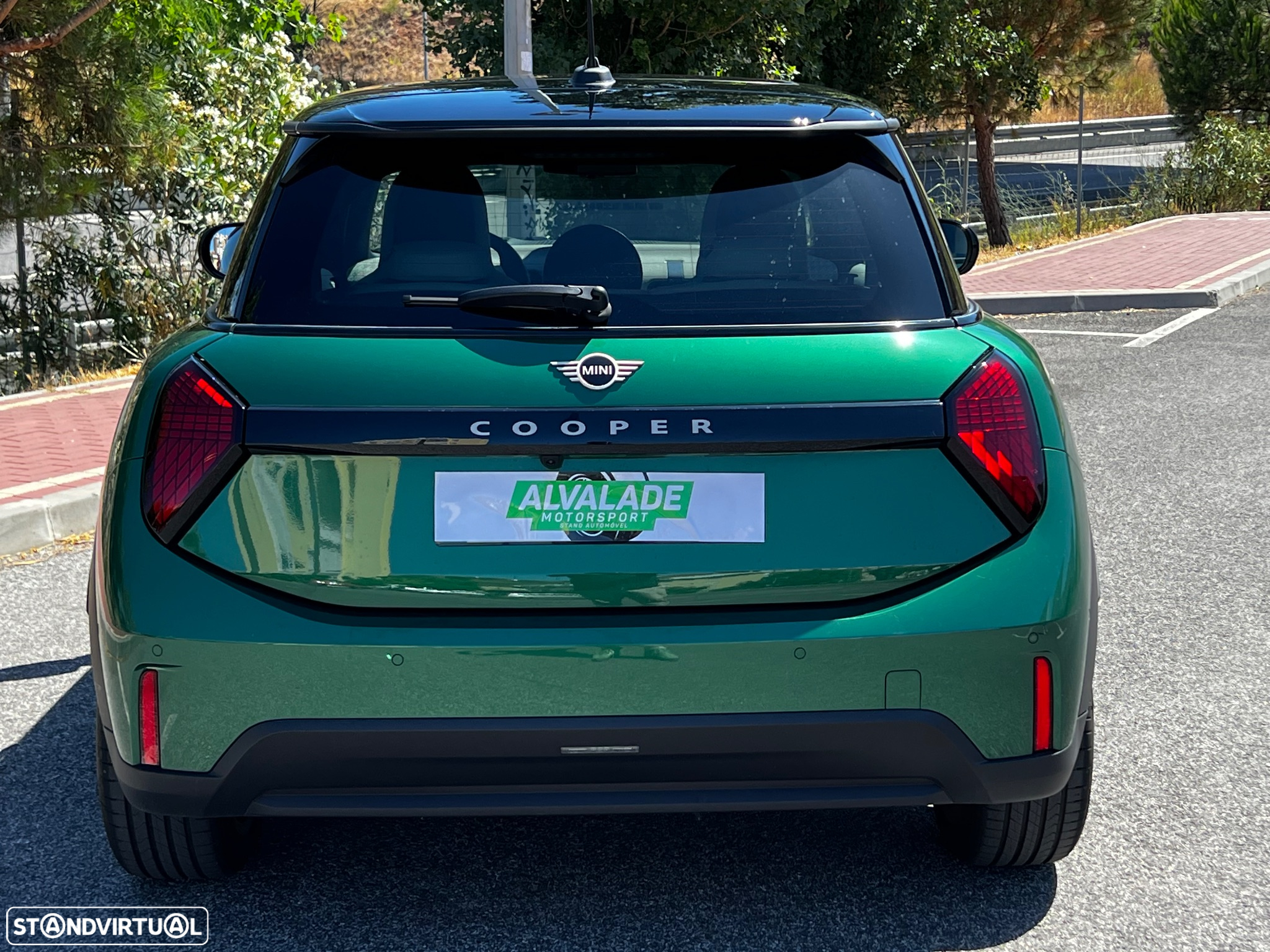 MINI 3 Portas Cooper C Favoured M - 9