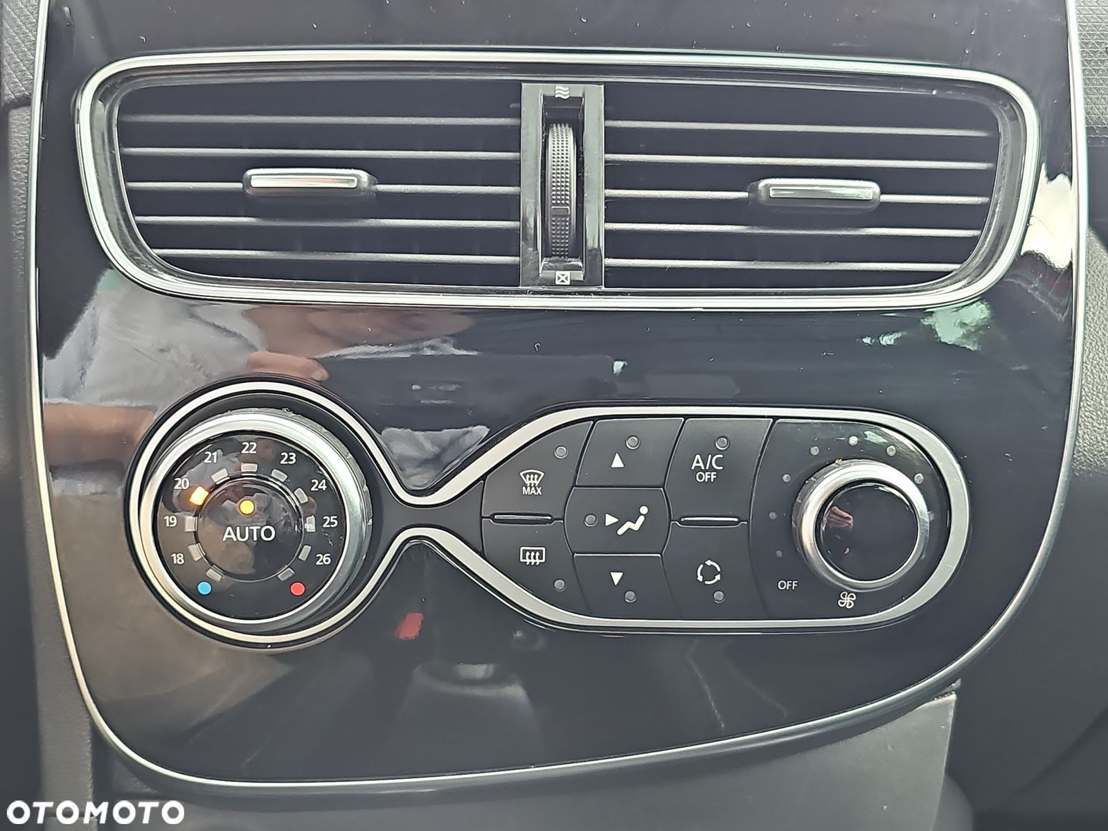 Renault Clio 0.9 Energy TCe Limited - 21