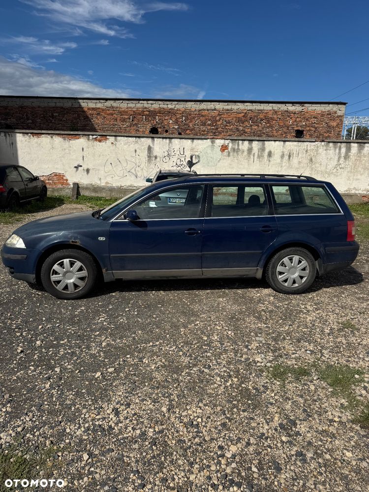 Volkswagen Passat 1.9 TDI Basis - 4