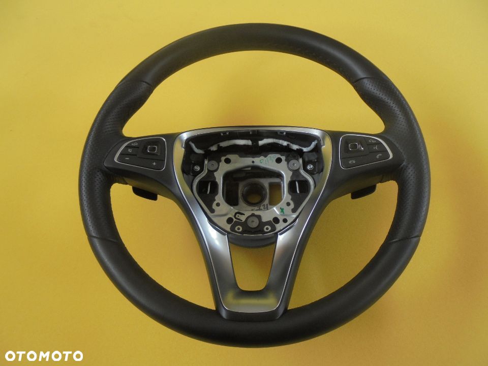 MERCEDES E KLASA W213 KIEROWNICA LOPATKI - 1