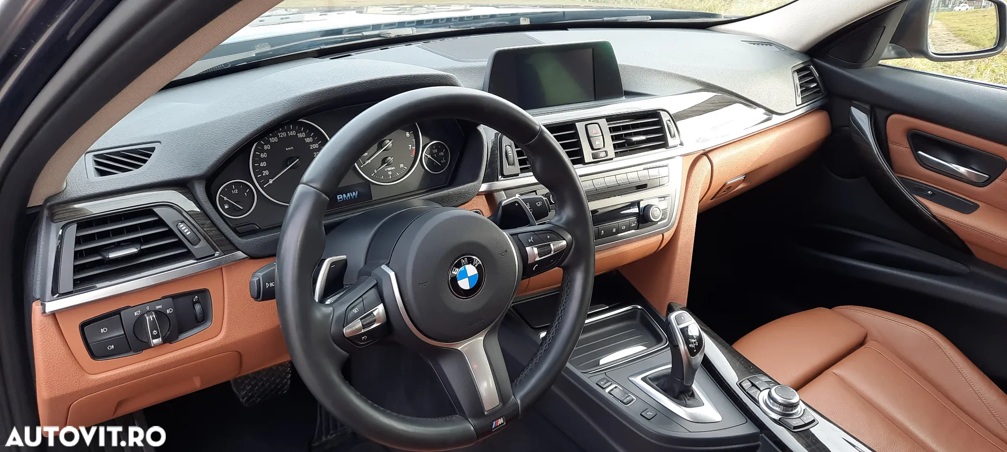 BMW Seria 3 320i Aut. Luxury Line - 11