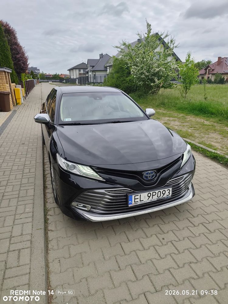 Toyota Camry 2.5 Hybrid Executive CVT - 2
