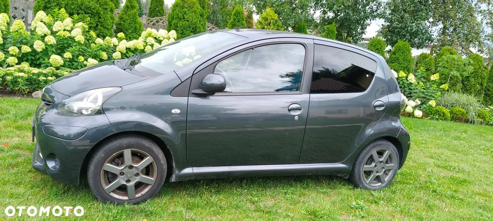 Toyota Aygo Connect - 30