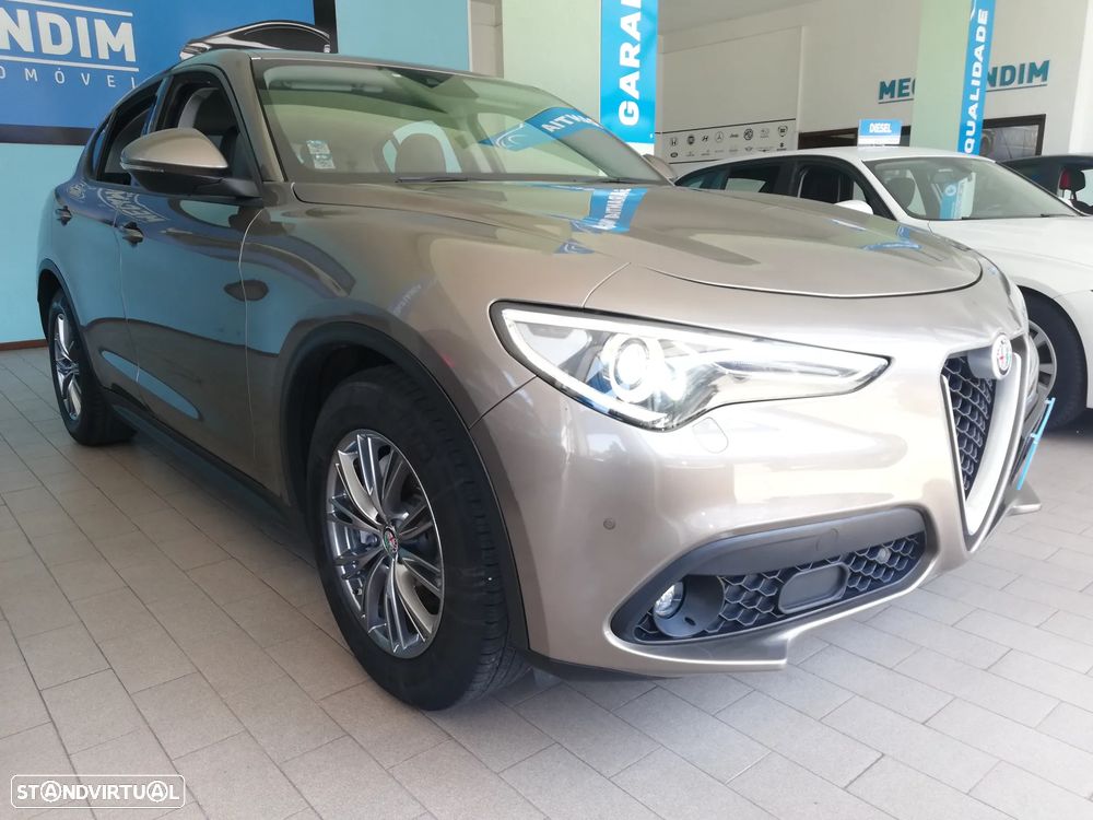 Alfa Romeo Stelvio 2.2 16V AT8 Executive - 3
