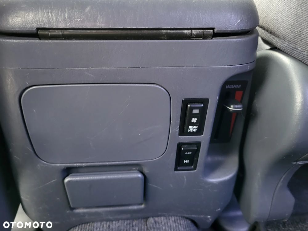 Toyota Land Cruiser - 14