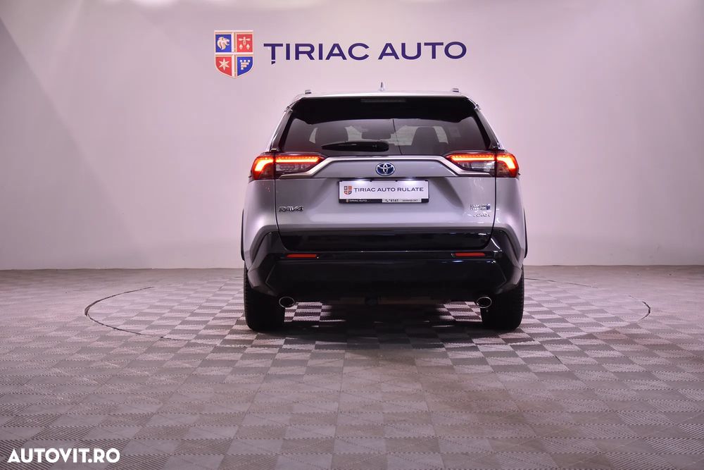 Toyota RAV4 - 4