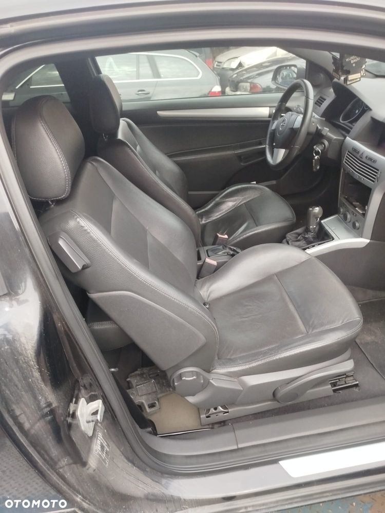 Opel Astra H na części. - 5