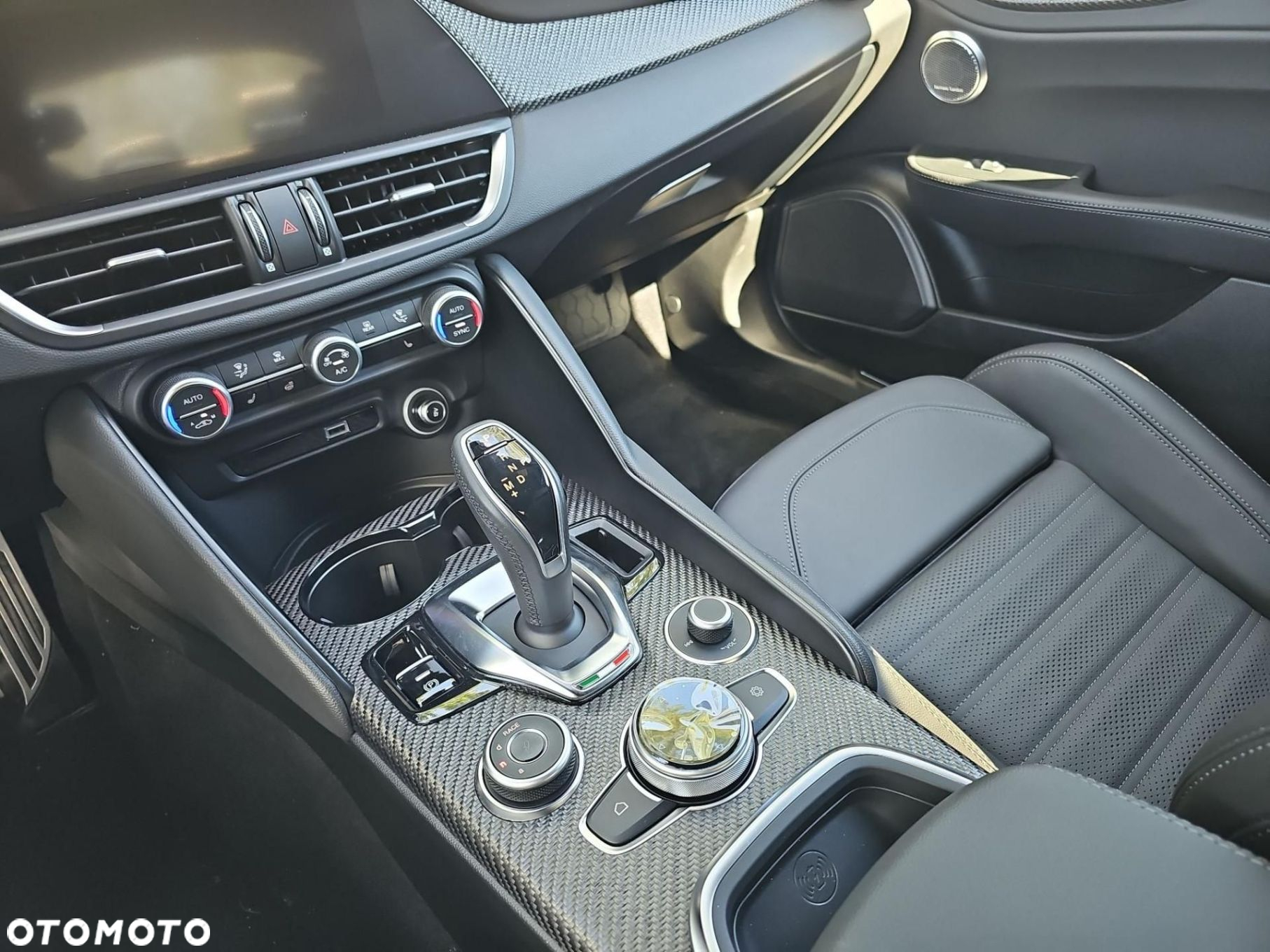 Alfa Romeo Giulia 2.9 Bi Turbo V6 Quadrifoglio - 23