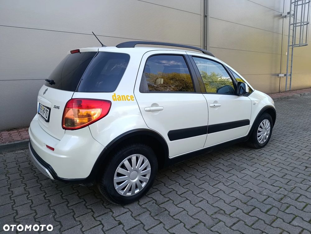 Suzuki SX4 - 9