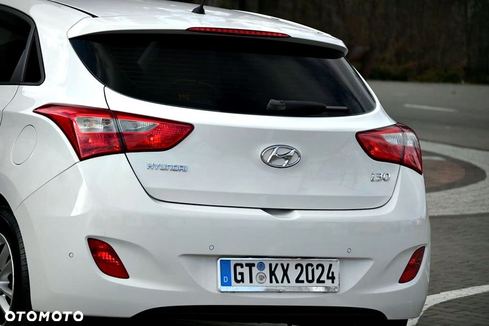 Hyundai i30 1.4 Fifa World Cup Edition - 25
