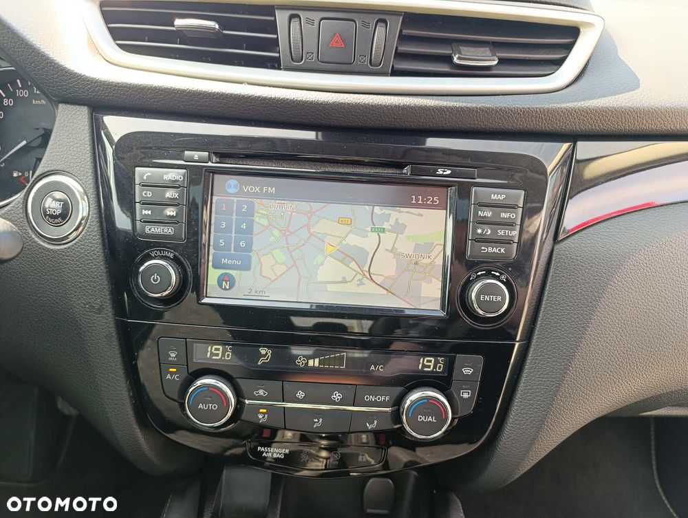 Nissan Qashqai 1.2 DIG-T N-Connecta - 15