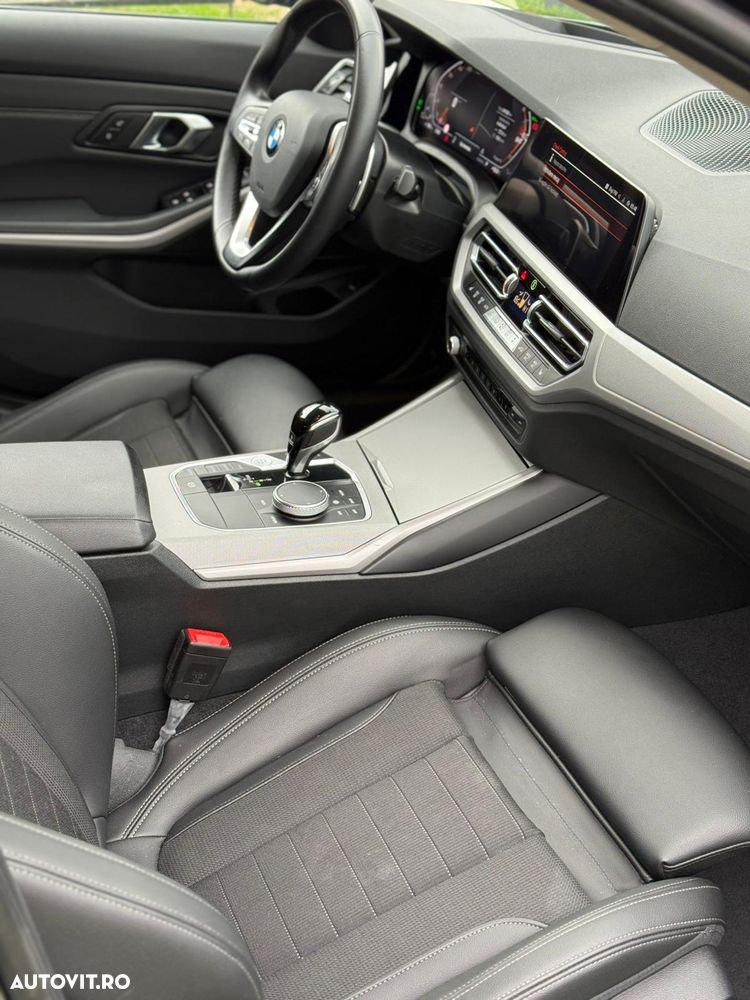 BMW Seria 3 320d Sport-Aut. Advantage - 16