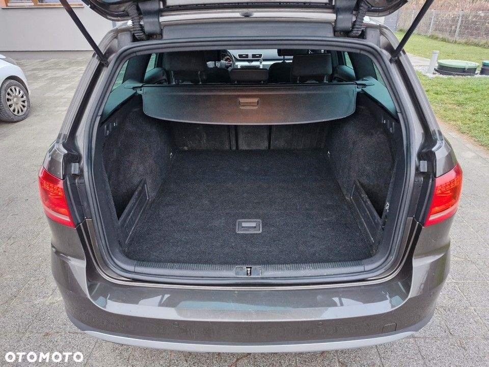 Volkswagen Passat Alltrack - 20