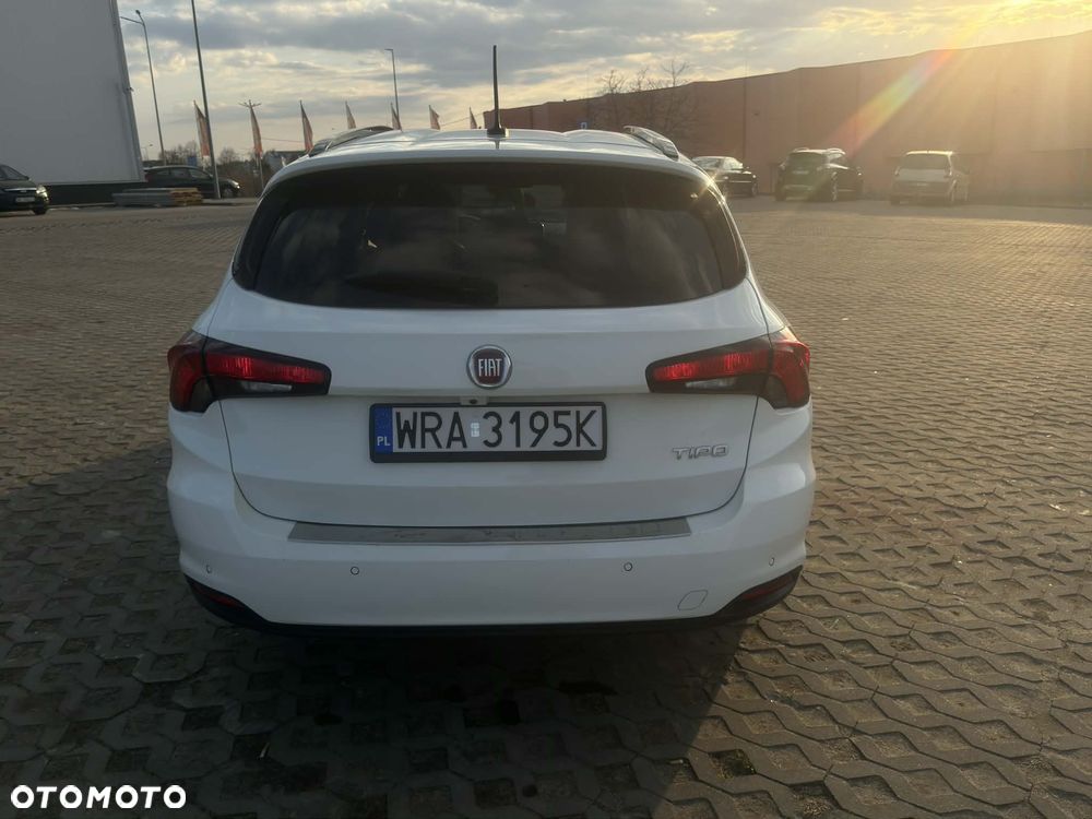 Fiat Tipo 1.6 MultiJet DCT Lounge - 8