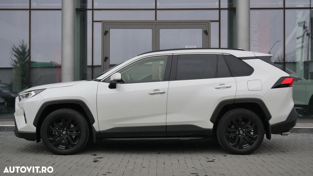 Toyota RAV4 - 10