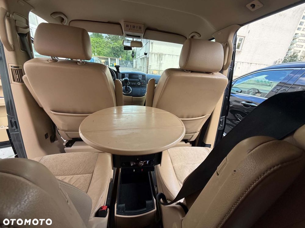 Volkswagen Multivan - 7