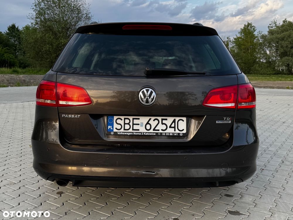 Volkswagen Passat 1.6 TDI Comfortline - 8