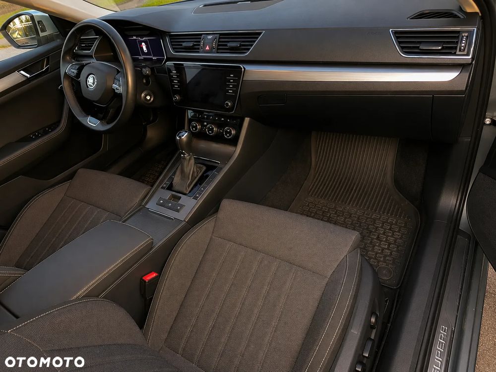 Skoda Superb 2.0 TDI SCR Style DSG - 17