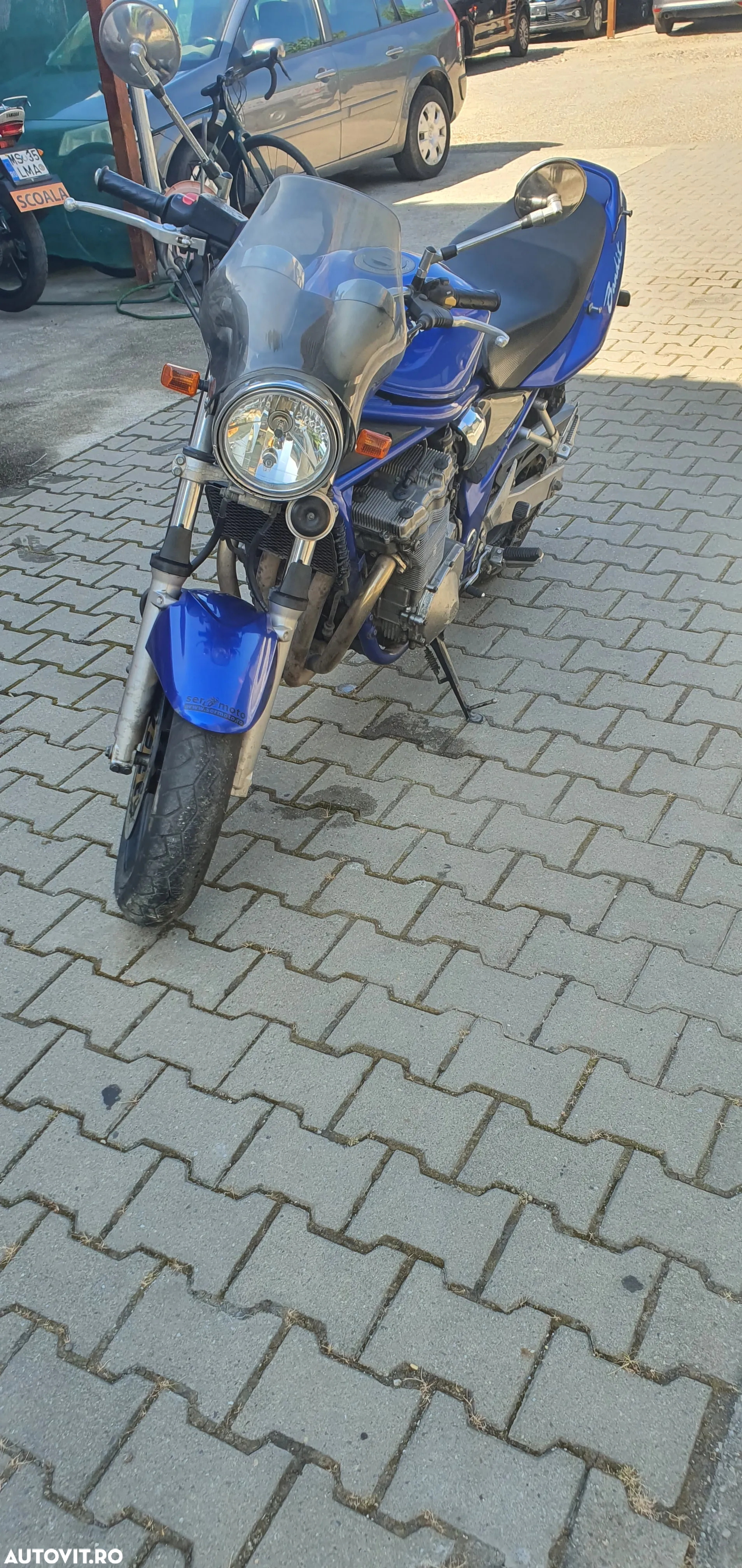 Suzuki GSF - Bandit - 2