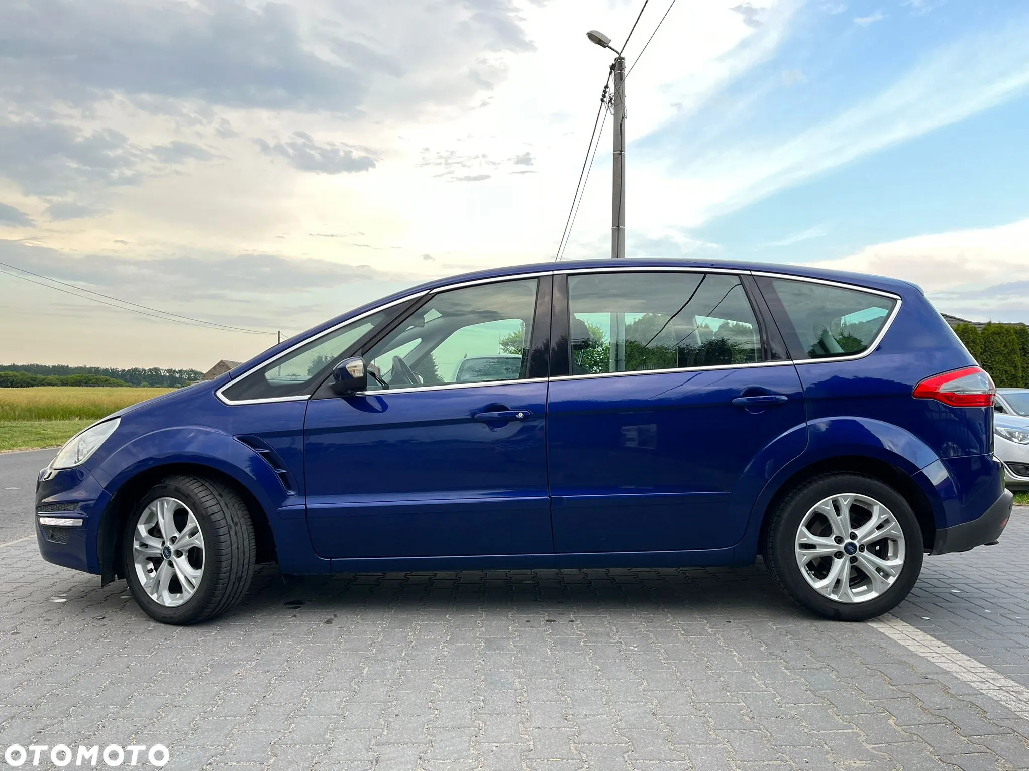 Ford S-Max 2.0 TDCi DPF Titanium - 13