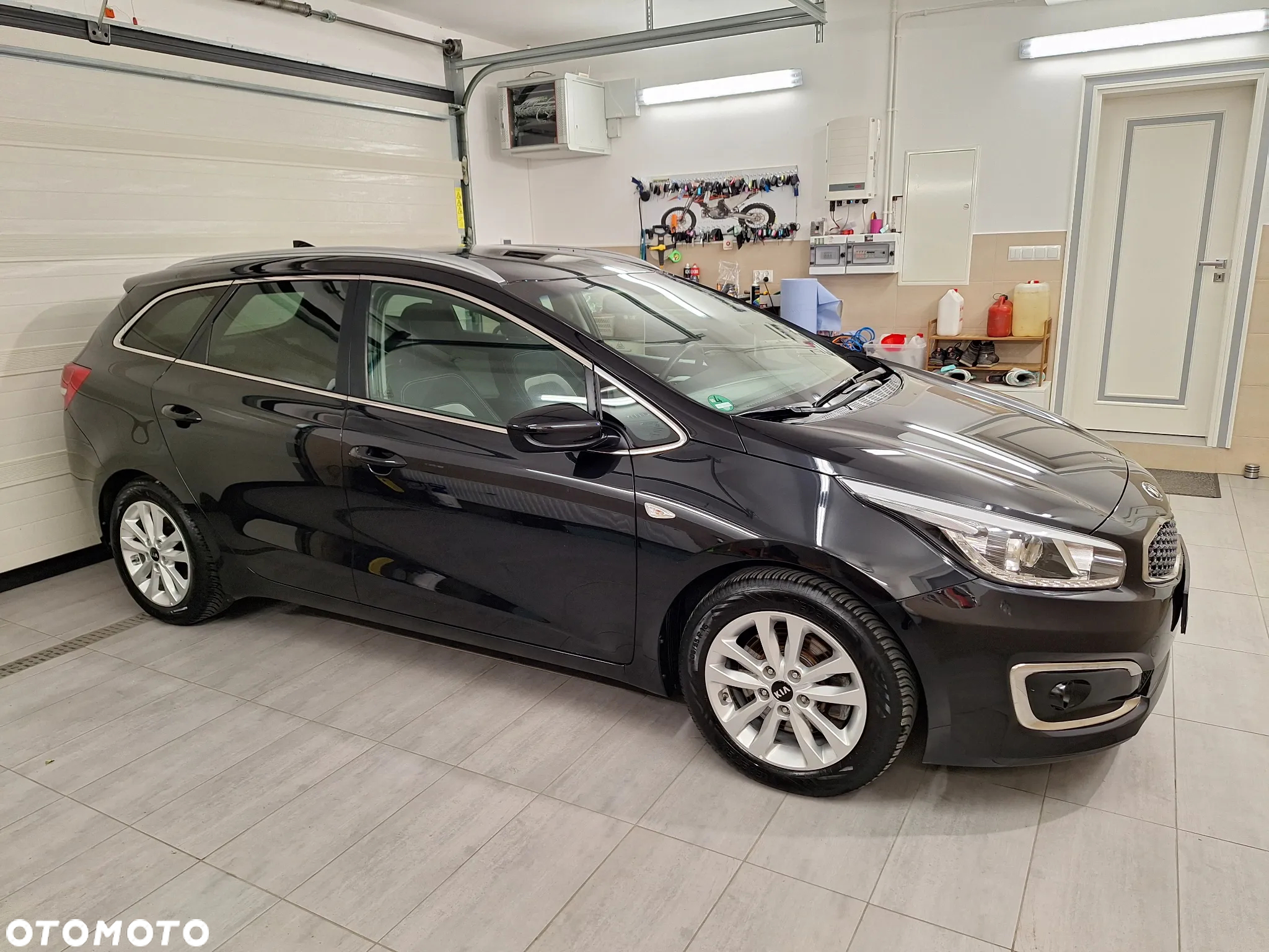 Kia Ceed 1.4 CVVT SW Dream Team Edition - 14