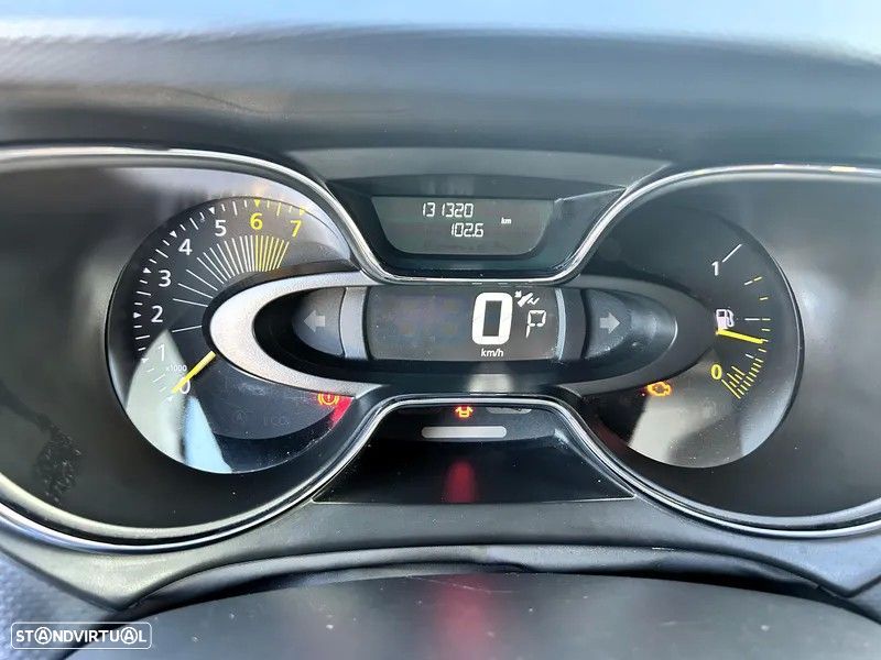 Renault Captur 1.2 TCe Exclusive EDC - 14