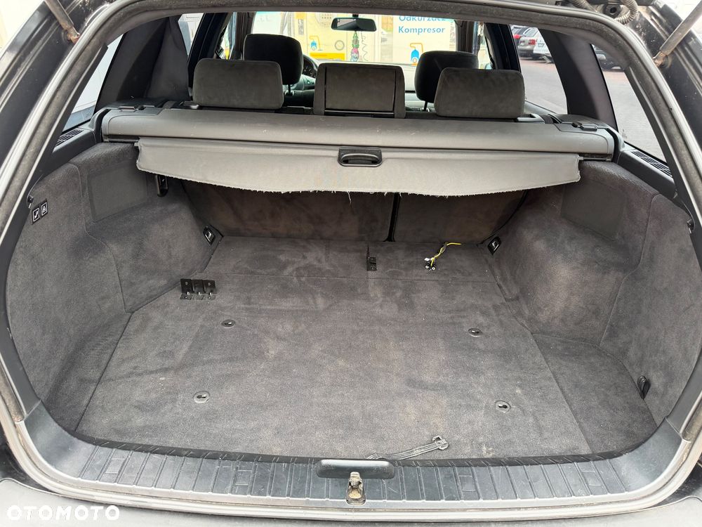 BMW Seria 3 318i - 17