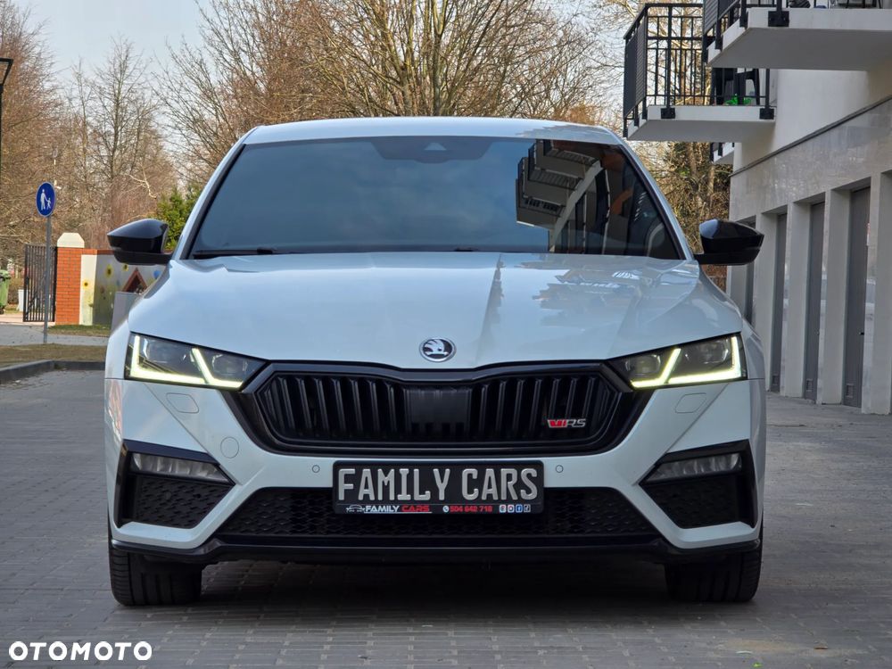 Skoda Octavia 2.0 TSI RS - 11