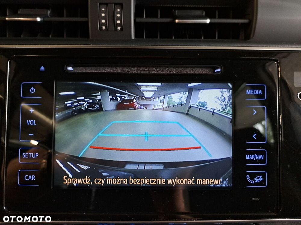 Toyota Auris - 25